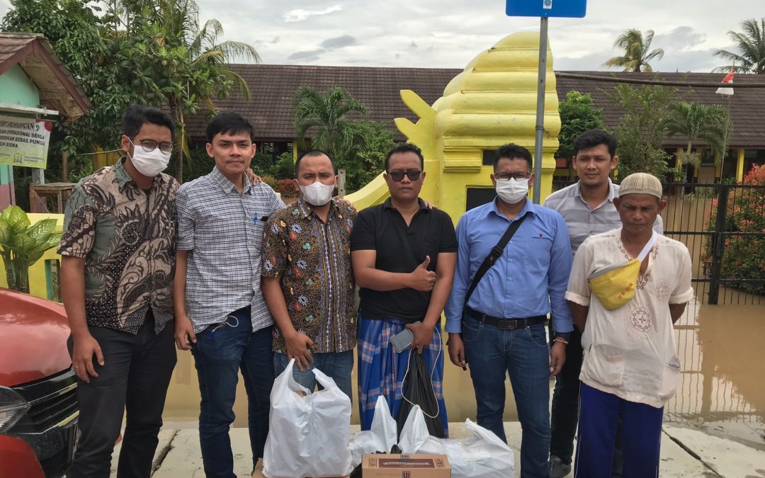 Krakatau IT Salurkan Bantuan Untuk Korban Banjir di Serang