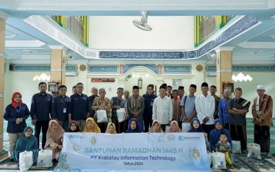 Berbagi Kebahagiaan di Bulan Ramadhan, Krakatau IT Laksanakan Santunan Paket Sembako